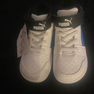PUMA, NWT Boys Sneakers 7C Toddlers Blue/White